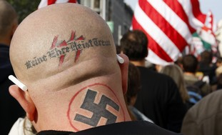 Gioco nazista tra gli studenti inglesi. Vittima un ragazzo ebreo