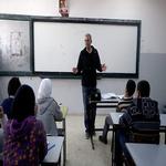 Storia di Esmat Mansour, terrorista palestinese ex detenuto che ora insegna l'ebraico